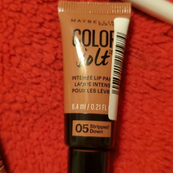 Make-up - Picture 3 of 7